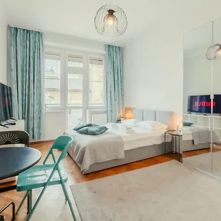 Roomy Lobzowska Street Krakov
