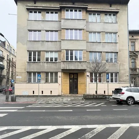 Roomy Lobzowska Street