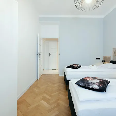 Roomy Lobzowska Street * Krakow